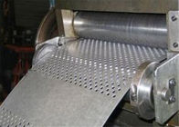 Modello di foro perforato galvanizzato su misura dei pannelli di rivestimento della maglia metallica multi