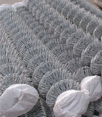 L'iso 9 dello SGS misura la recinzione nera di Cyclone Chain Wire del recinto del collegamento a catena