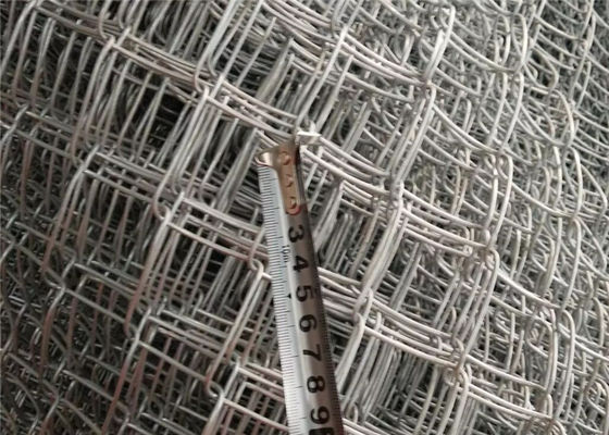 6' su tessuto del recinto del collegamento a catena di forma del diamante con l'installazione del filo spinato